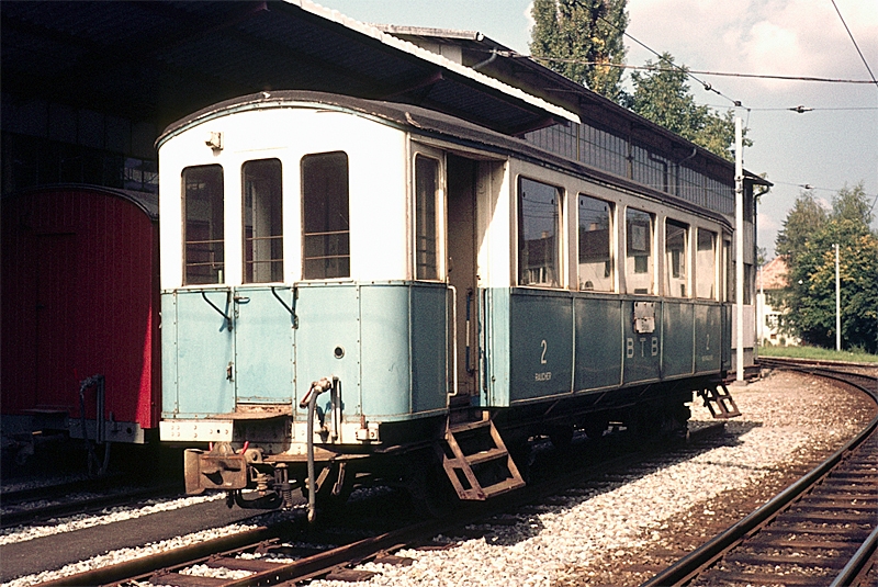B 33