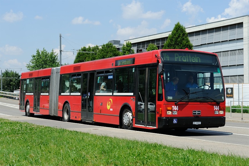VAN HOOL AG300 Nr. 744