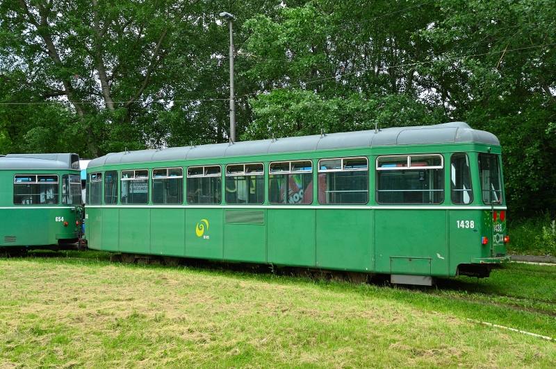 Aw 1438 mit Tw 654