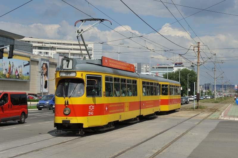 Tw 2143 mit Aw 1440