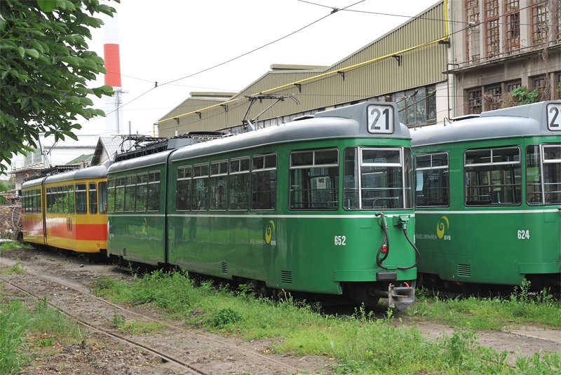 Tw 652