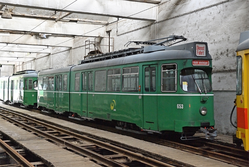 Tw 653