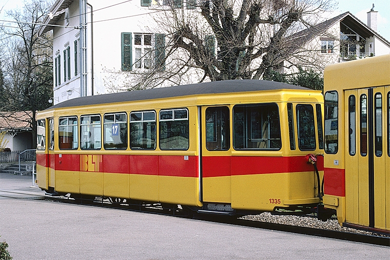 B3 1335