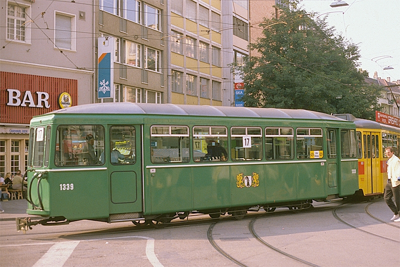 B3 1339
