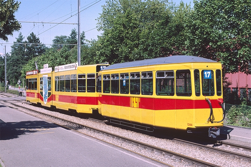 B3 1344