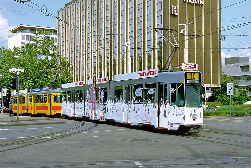 Be 4/8 250 &laquo;Tally Weijl&raquo;