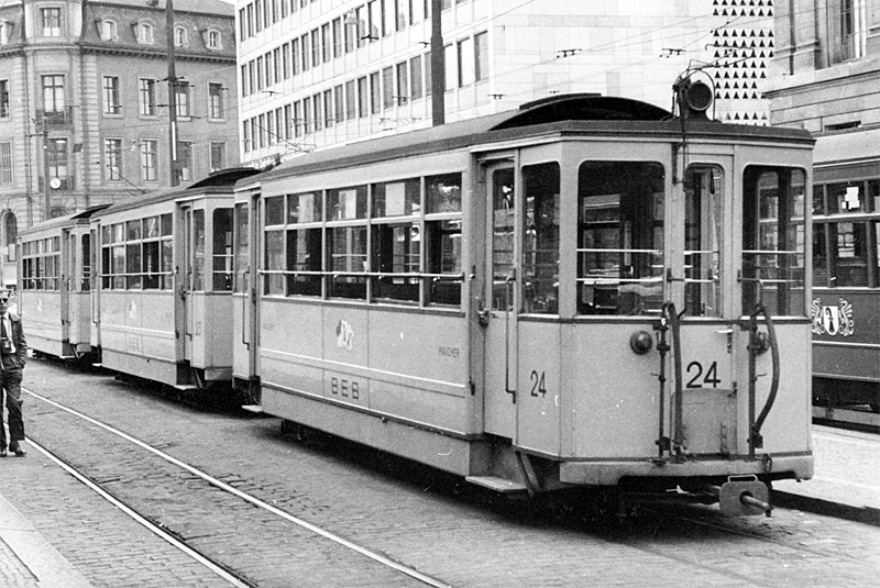 B3 24