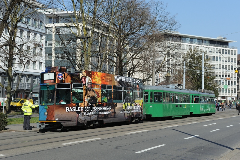 Be 4/4 483 «Rettung Basel-Stadt» (linke Wagenseite)