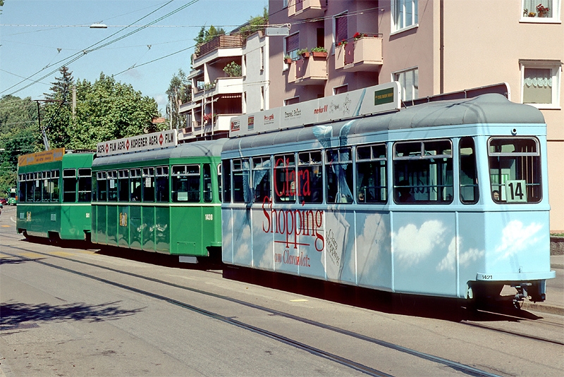 B 1421 &laquo;Clarashopping&raquo;