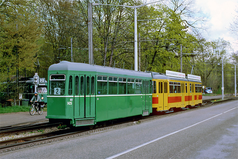 B 1425