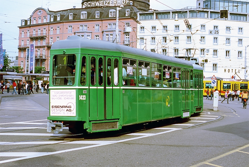 B 1433