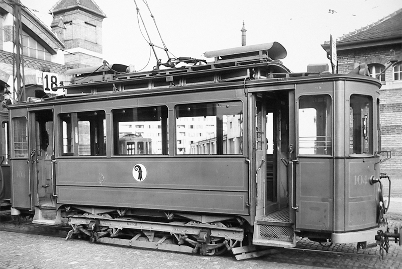 Ce 2/2 104