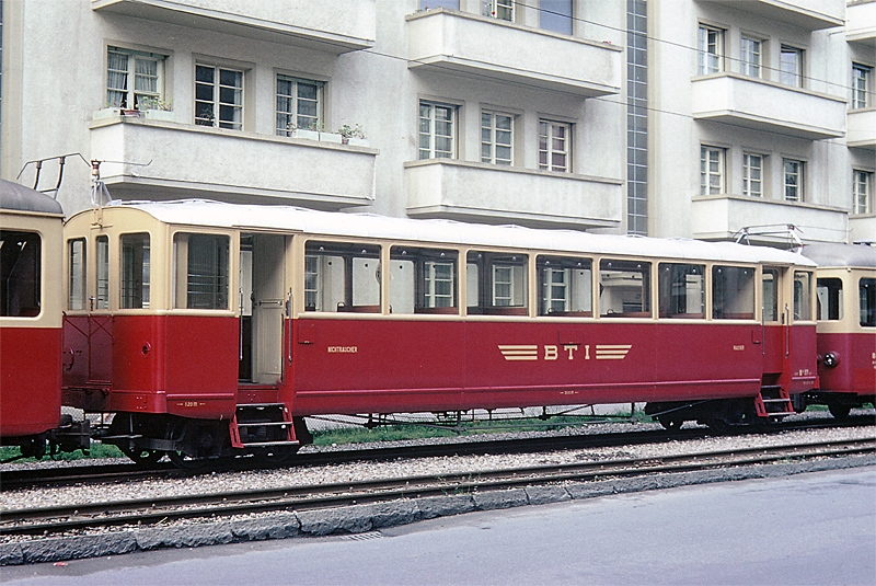 B 37