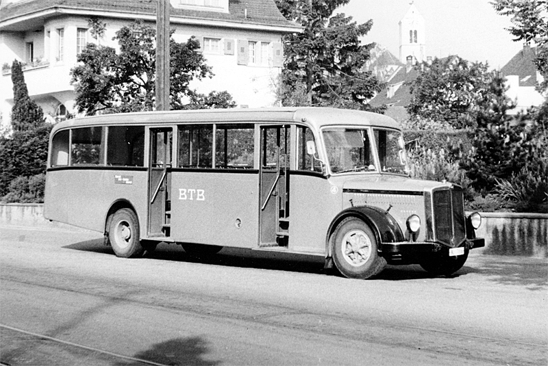 FBW ON50 Nr. 4 Linie BTB Oberwil, Bahnhofstrasse 1965 &copy; Sammlung Dominik Mad&ouml;rin, CH-Ettingen